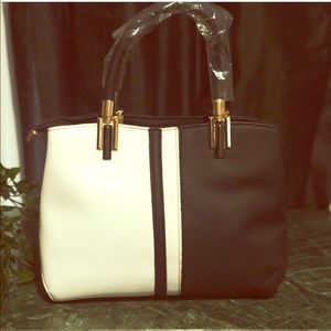 Black and white Handbag